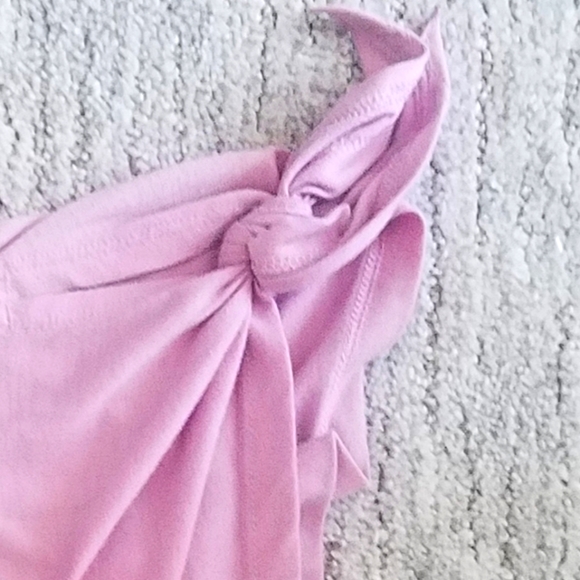 Old Navy Active T-shirt - Picture 4 of 7